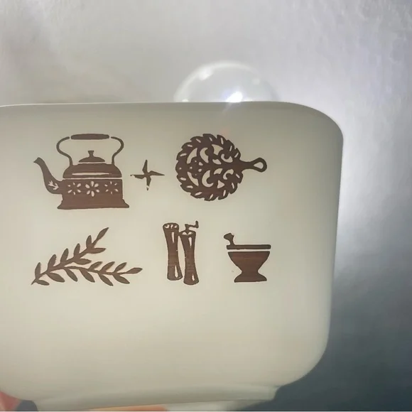 SOLD Pyrex Early American 0502 1 1/2 Pt Fridgie Fridge Rectangle Storage 502 - Picture 10 of 14